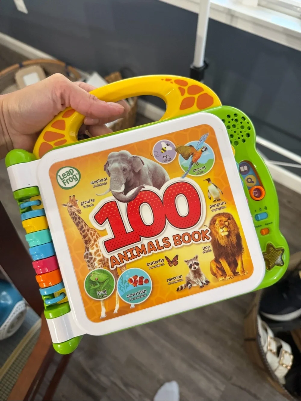 LeapFrog 100 Animals Book - Yellow & Green Interactive Learning Toy